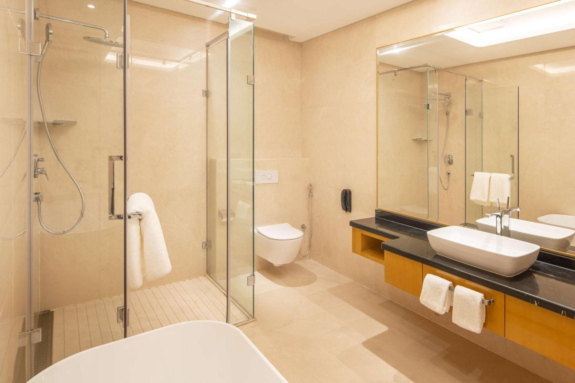 Hilton Brazzaville Les Tours Jumelles Hotel & Residences Екстериор снимка